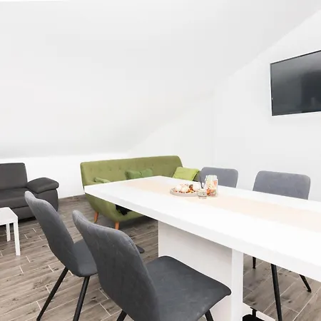 Apartment Udoni With Pool Umag