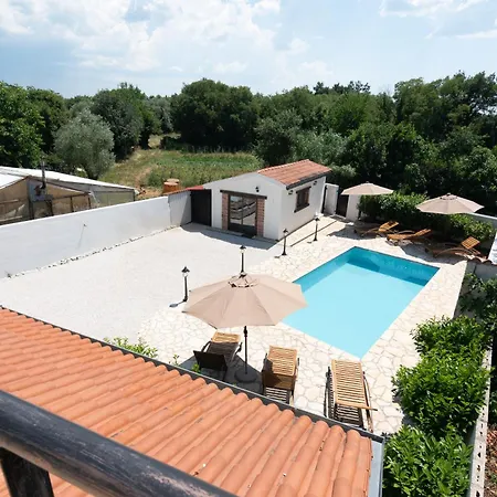 Udoni With Pool Apartman Umag